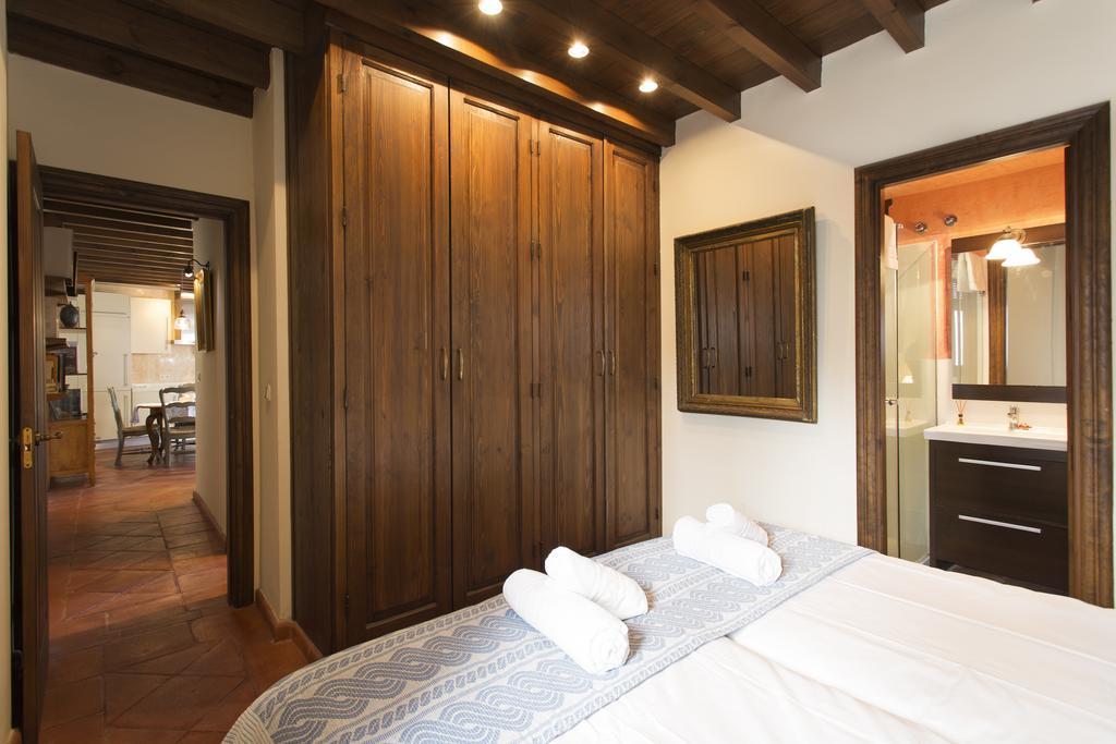 Apartamento Puerta Elvira Centro Free Parking Granada Exterior photo